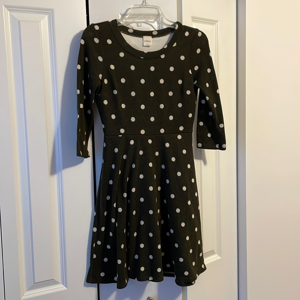 Kaileigh dress, small dark olive green with cream colored polka dots!